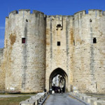 remparts-aigues-mortes
